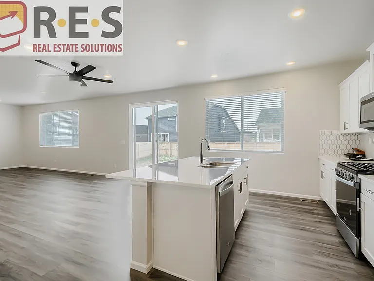 6134 Sugarloaf St — Photo 8