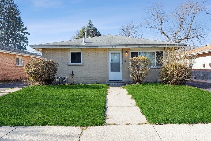 1st image of 808 Mackinaw Ave #1