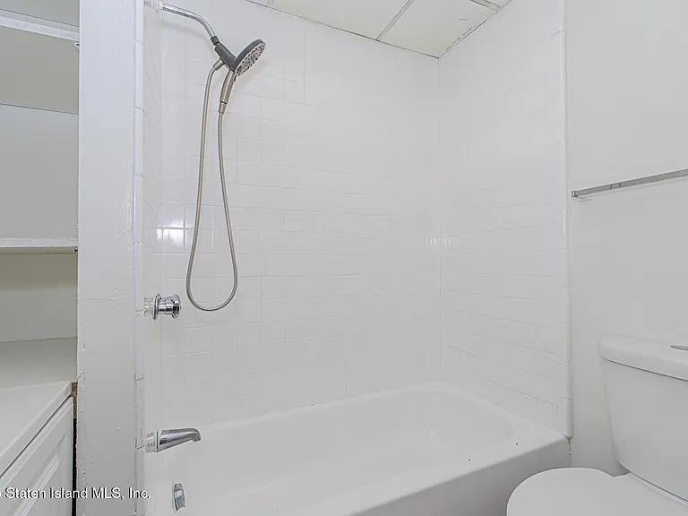 1255 Bay St #1 — Photo 12