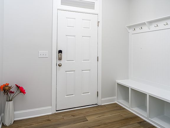 4th image of 1022 Heartstone Way