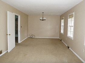5th image of 214 Lawson Ave