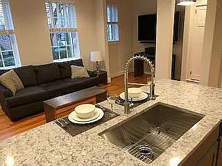 5th image of 503 Dunmore St #402