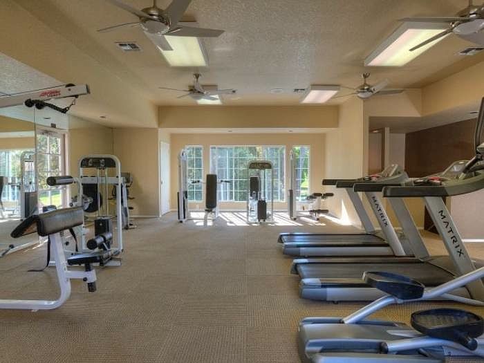 Full fitness center