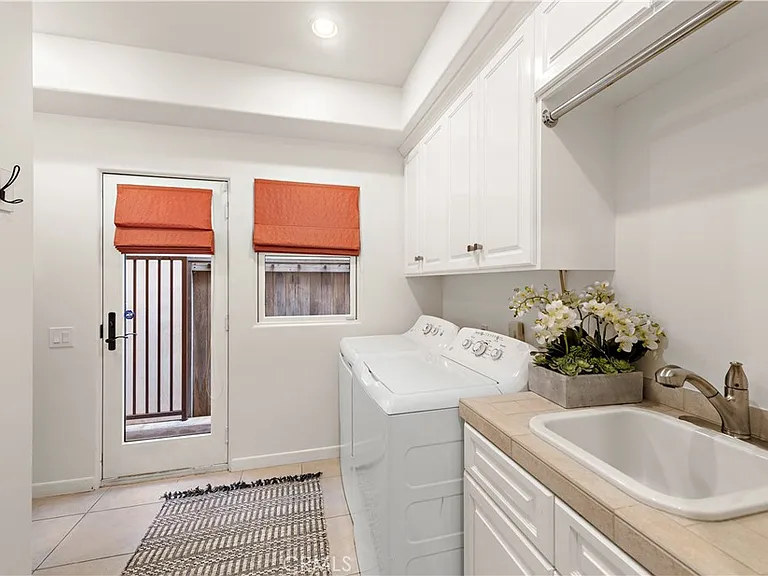 432 Acacia Ave — Photo 28