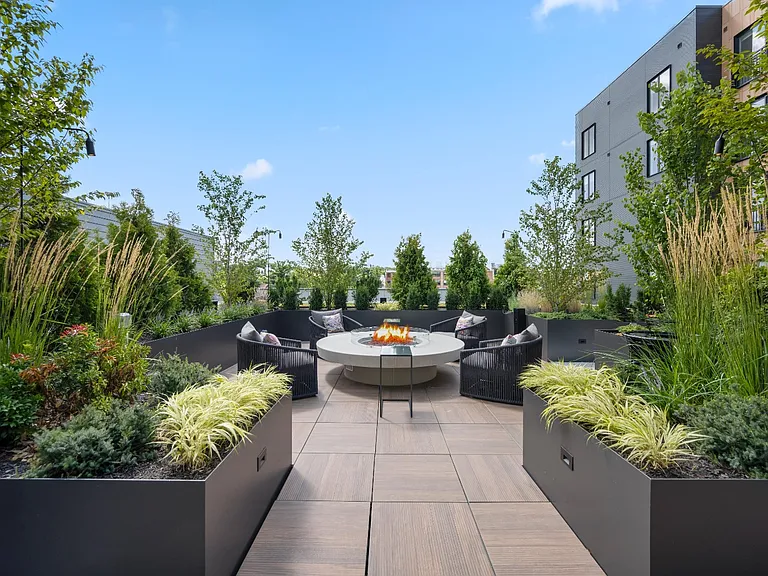 Alder at Allston Yards — Photo 15
