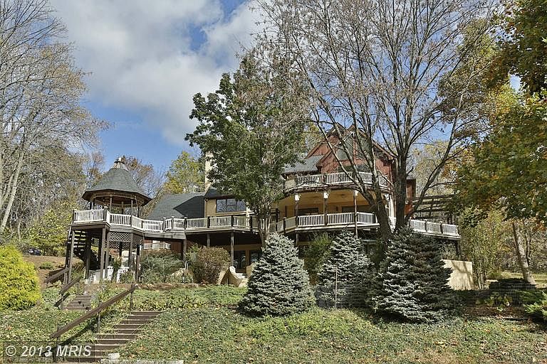 1st image of 311 Brookneil Dr