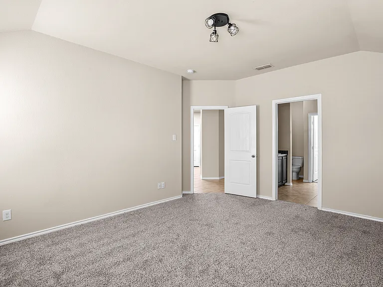 2517 Carolina Dr — Photo 19