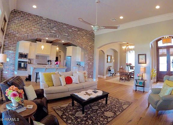 5th image of 208 Martele Blvd