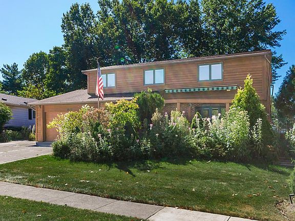 3rd image of 607 Fawndale Pl