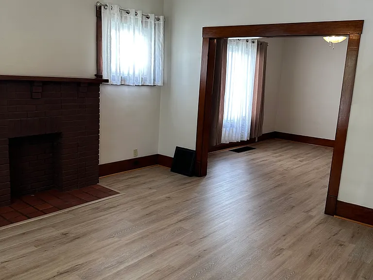 1724 Chester Ave #1724 — Photo 7