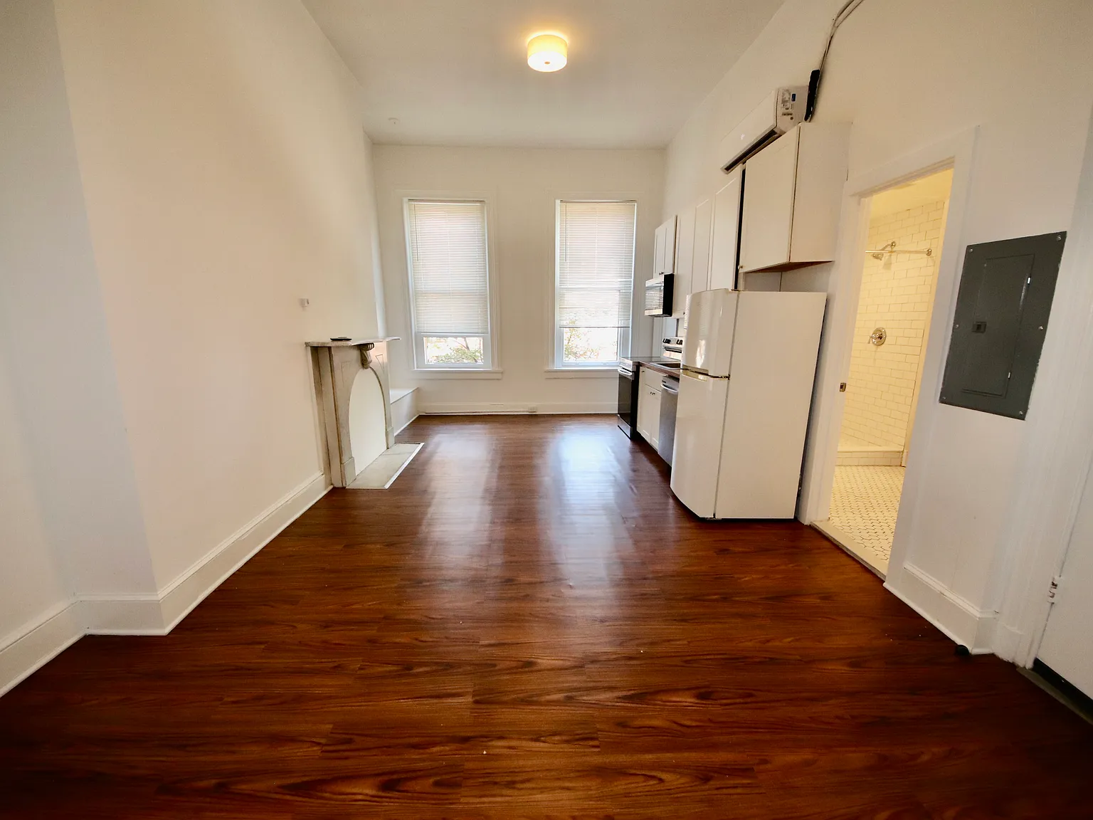 1 bed, $1,199 — Photo 3