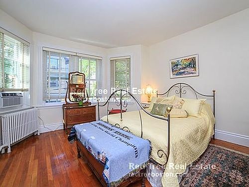 3rd image of 109 Winchester St #A6