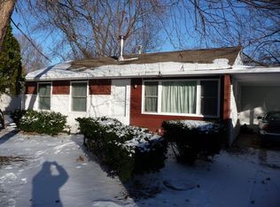1500 Rose Dr, Champaign, IL 61821