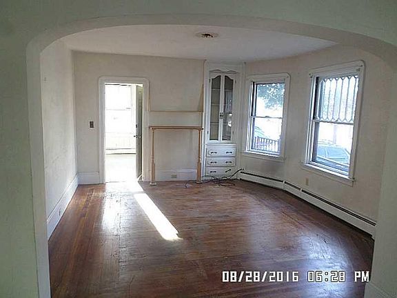 5th image of 76-78 Daniels St