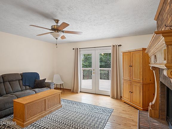 3rd image of 1514 NE Fieldwood Dr