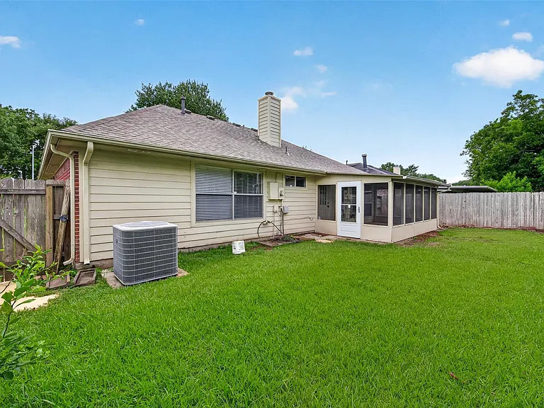 16514 Camino Del Sol Dr — Photo 40