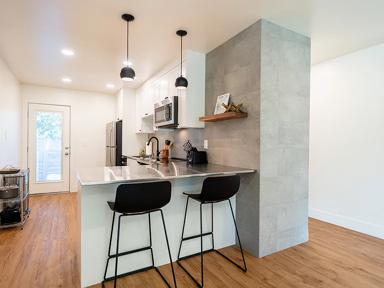 1126 Gold St #2 — Photo 18