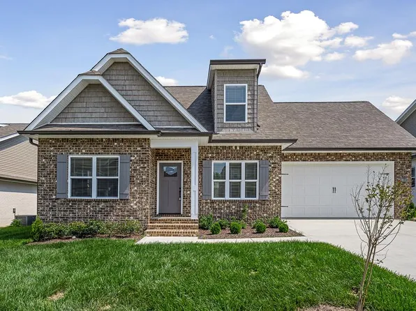 1411 Oak Grove Dr, Cookeville, TN 38501