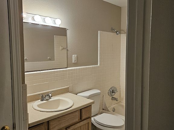 3rd image of 4641 Yale St APT D