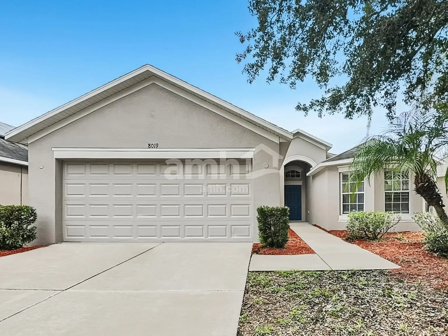4 bed, 2.0 bath, 1946 sqft, $2,260 — Photo 1