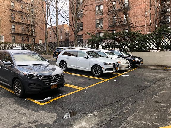 5th image of 14420 38th Ave APT 6B