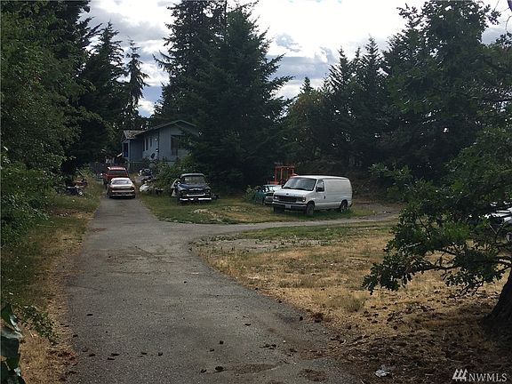 4th image of 5516 Chicago Ave SW