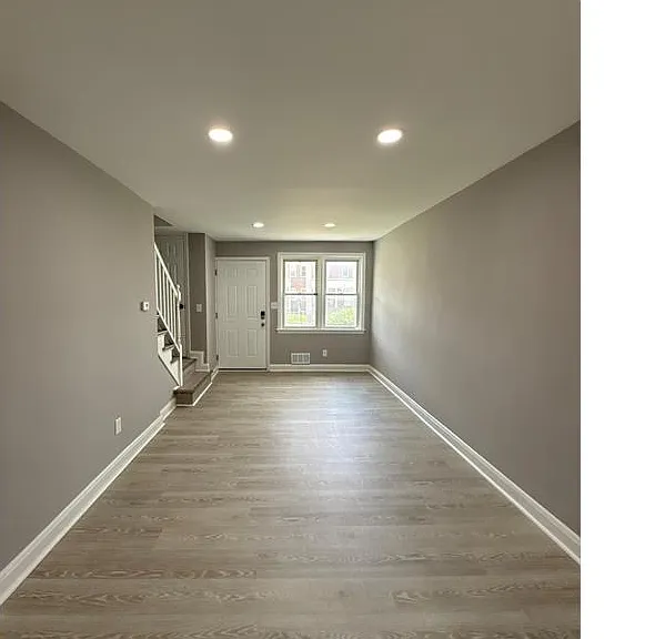 4900 Nelson Ave — Photo 3