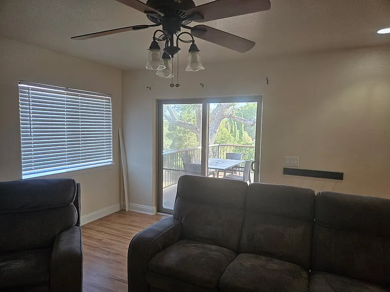 725 Red Cloud Rd — Photo 34