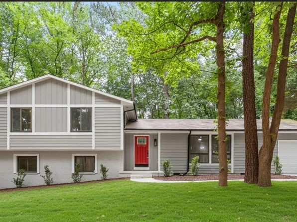 2905 Scuppernong Ln, Durham, NC 27703