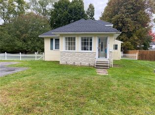 120 Maxwell Ave, North Syracuse, NY 13212