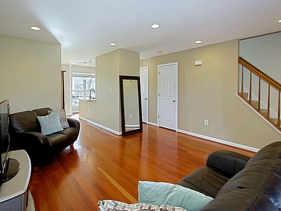 3rd image of 14566 Woodgate Manor Cir