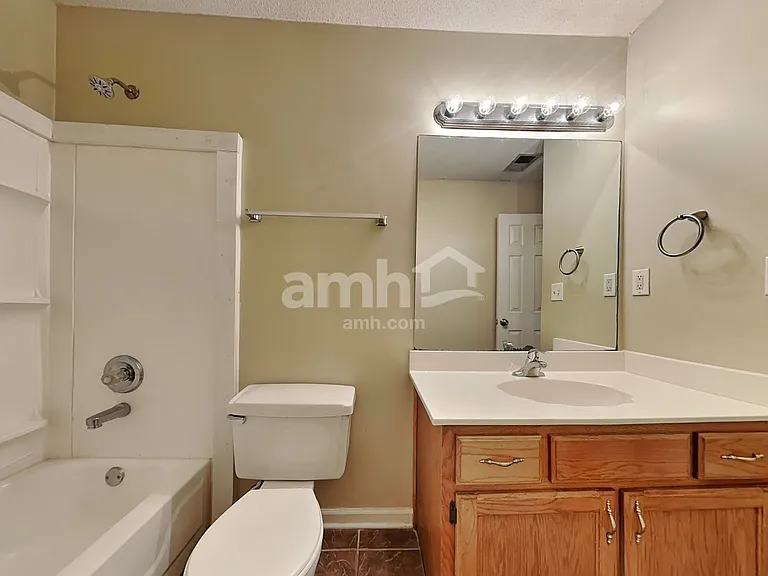 2713 Country Glade Cv N — Photo 17