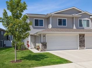 817 NE Landon Ln, Waukee, IA 50263