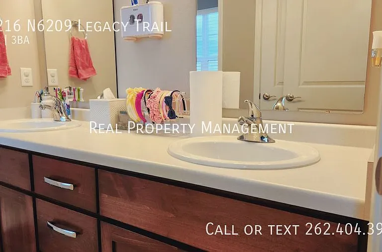 W216N6209 Legacy Trl — Photo 16