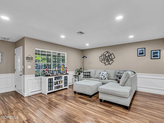 4th image of 35C Cambridge Court