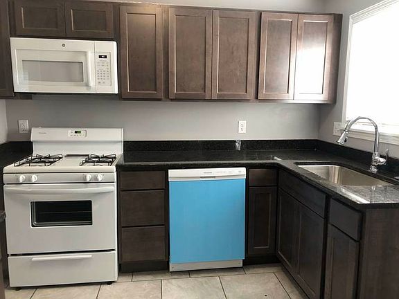 5th image of 3851 11th St