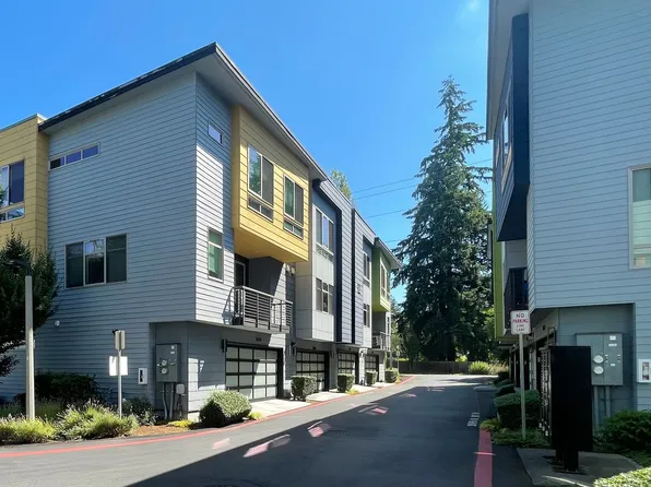 16378 NE 12th Pl, Bellevue, WA 98008