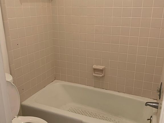 4th image of 505 Rose Hall #505