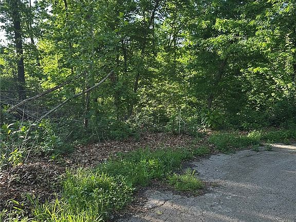 5th image of Greenlaw Ln #8&9
