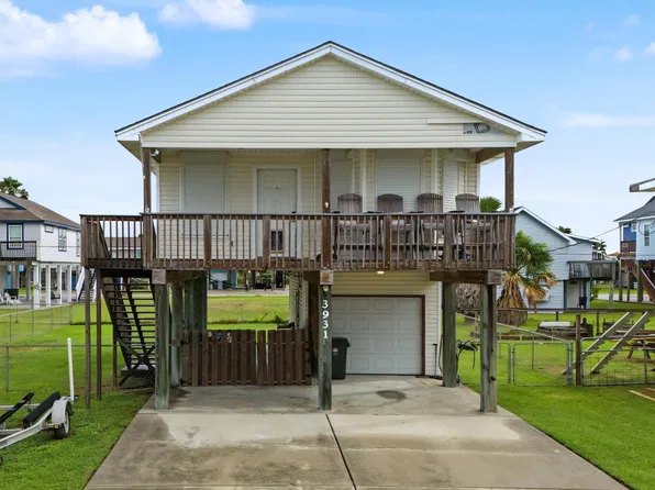 3931 Navarro Dr, Galveston, TX 77554