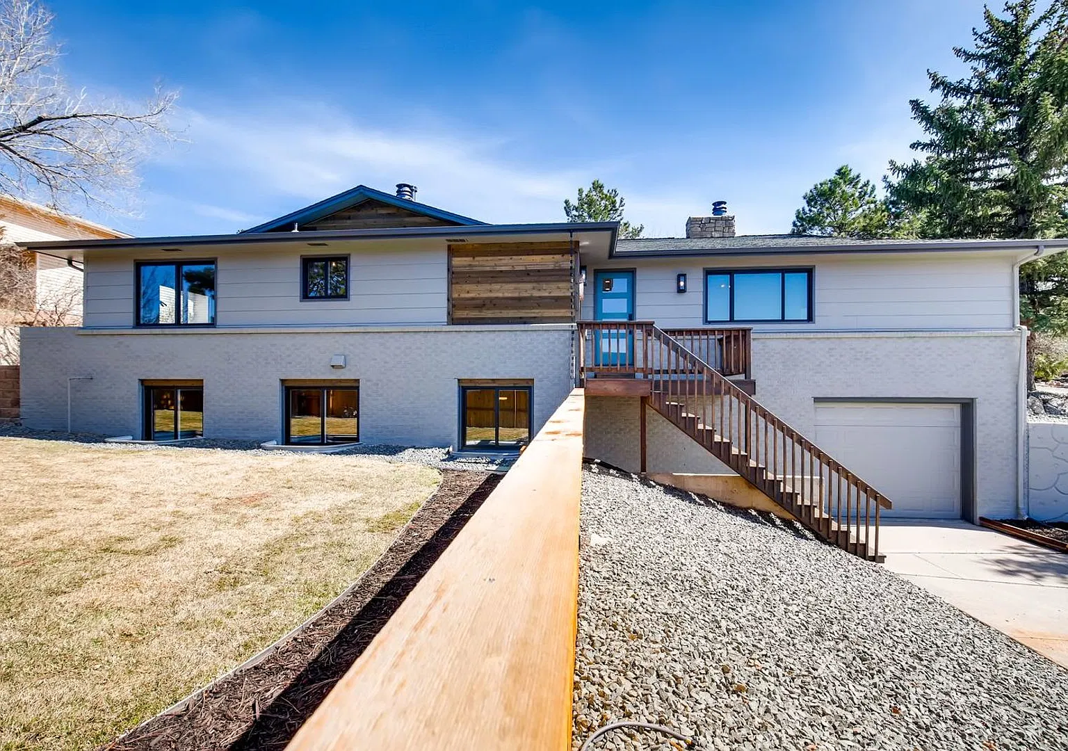 Spacious 4-Bedroom Castle Rock Home + Office & Finished Basement — Photo 2