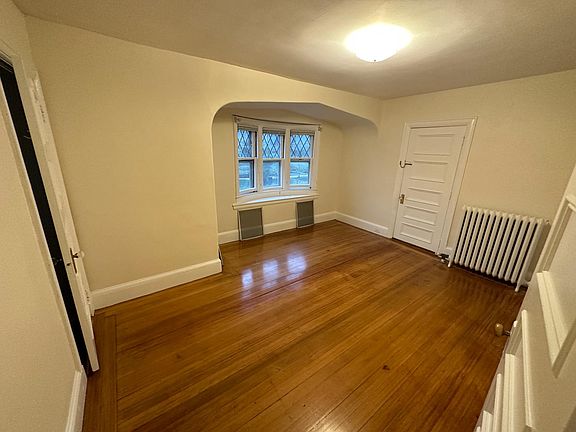 5th image of 235 Saint Paul St #1