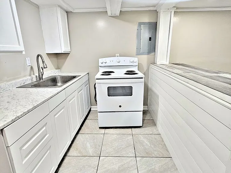 614 3rd Ave SW — Photo 4