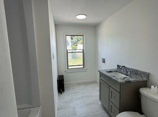 22 Stoughton Ave #2, Webster, MA 01570