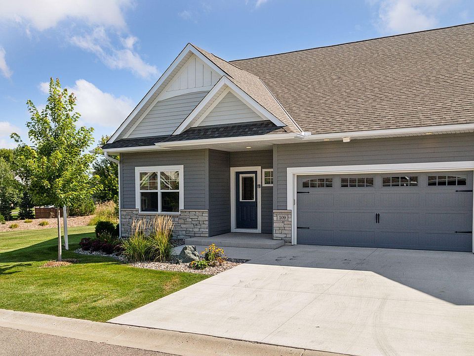 1st image of 109 Vista Way