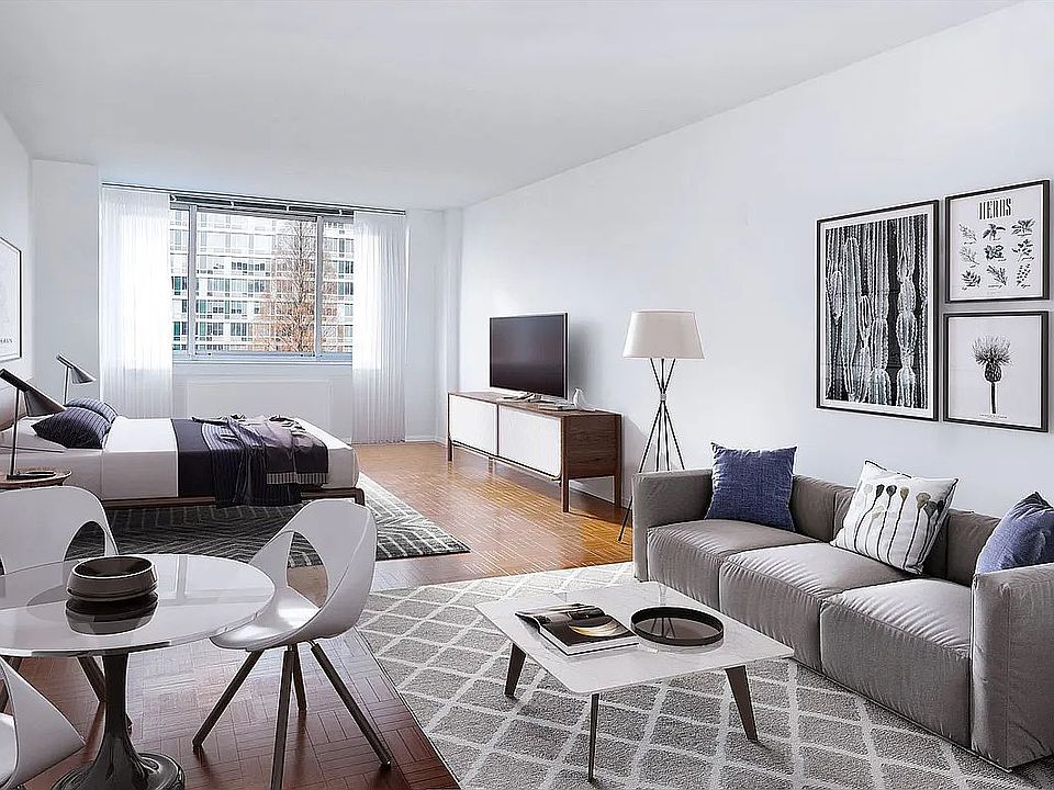 1st image of 229 Chrystie St APT 906