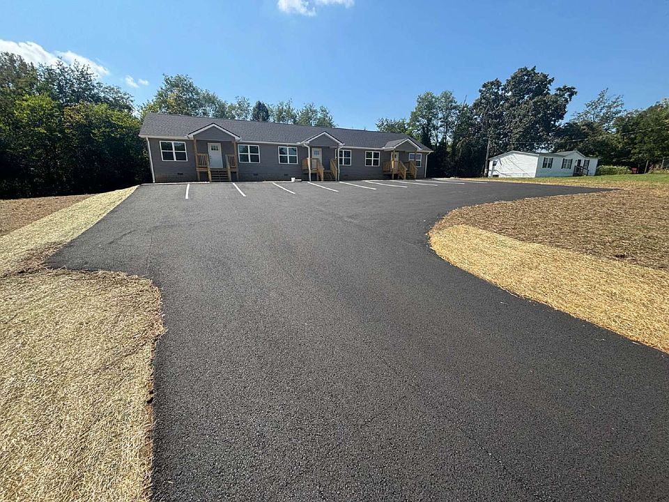 1st image of 697 Whiteaker Springs Rd #C