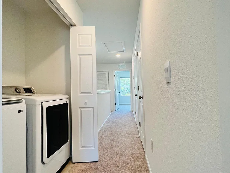 8332 Asteroid St — Photo 16