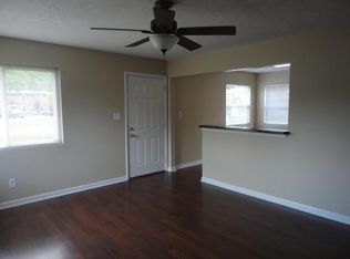286 E Broadway St, Greenwood, IN 46143