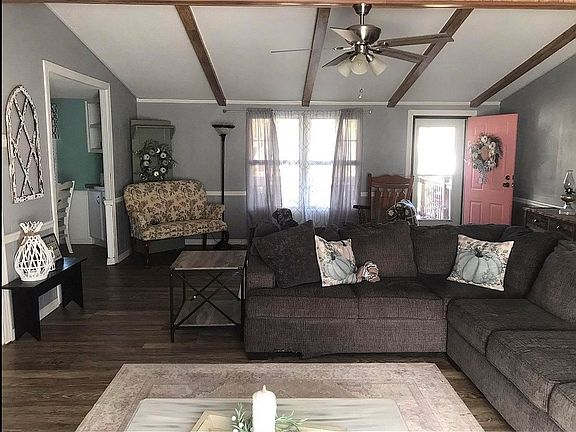 3rd image of 500 N Baxter St